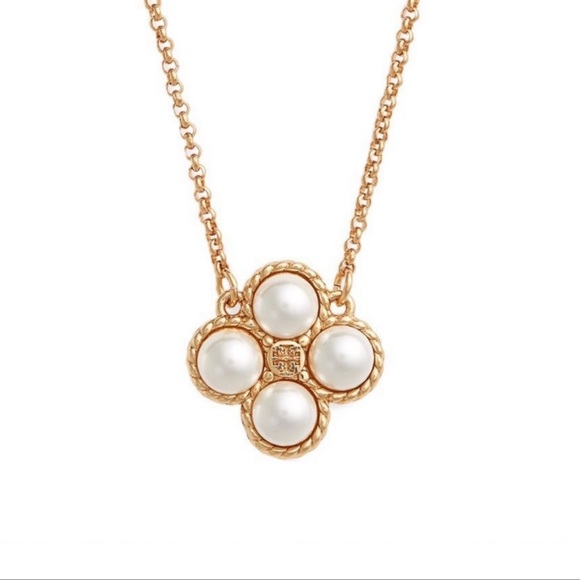Tory Burch Jewelry - 🆕 Tory Burch Clover Pearl Gold Necklace